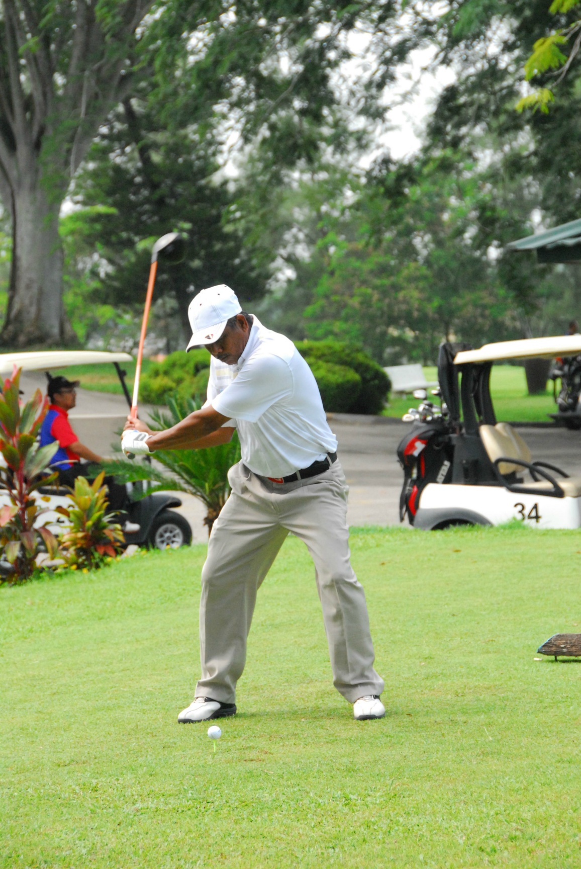 PRO15 157 GOLF DSC 0473.JPG